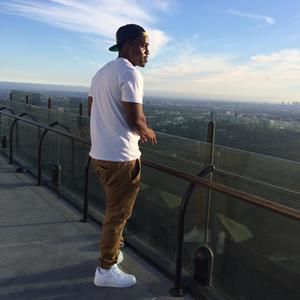 Meet your Posher, Derrick